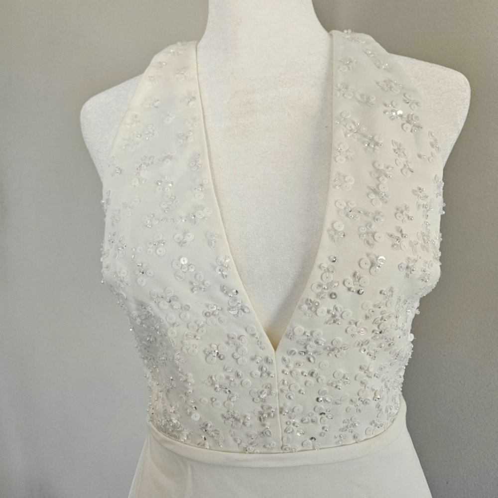 Sachin & Babi "Gabriella" Embellished Plunge V-Neck Crepe Bridal Gown Size 0 - Picture 6 of 16